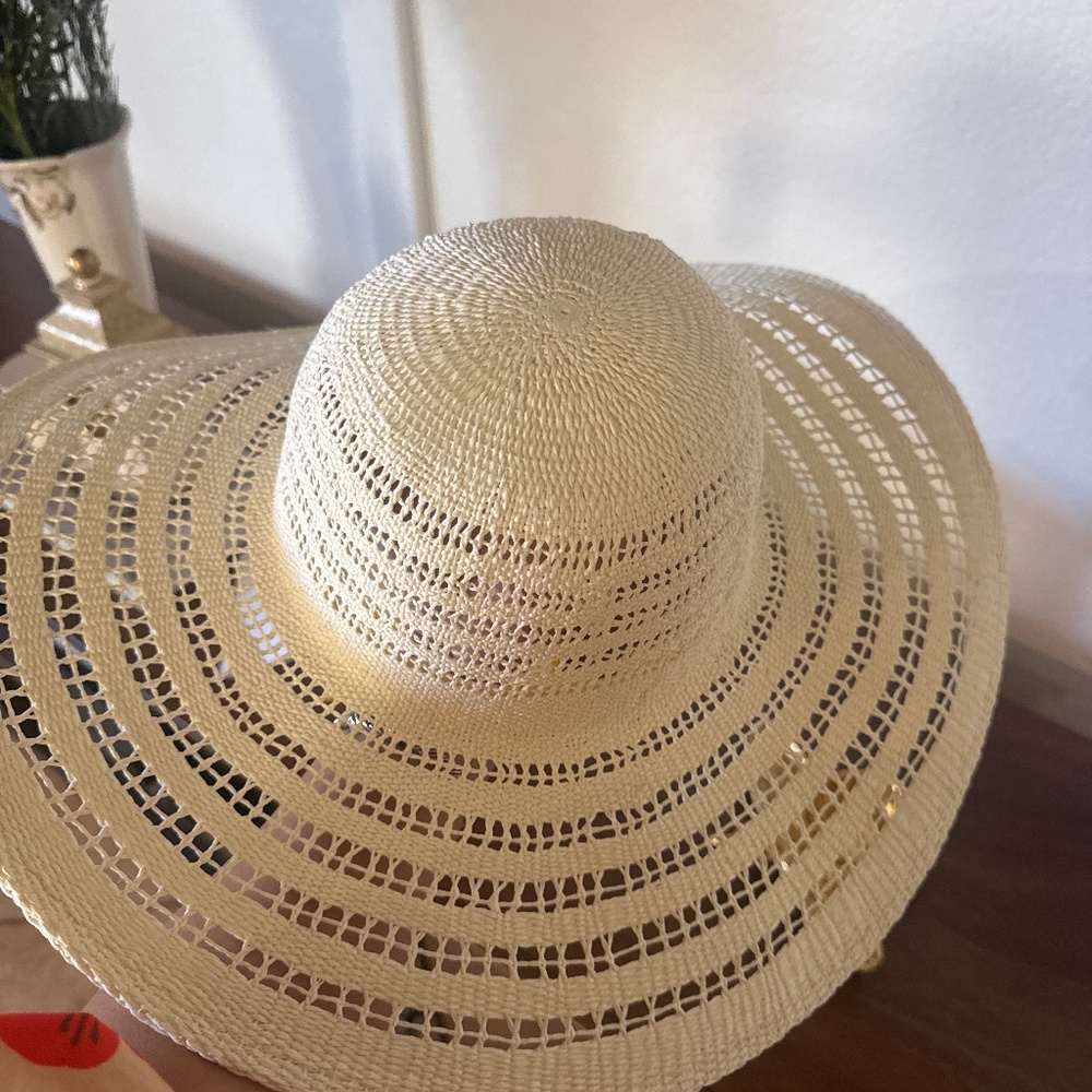 A new day adjustable hat - Picture 2 of 4